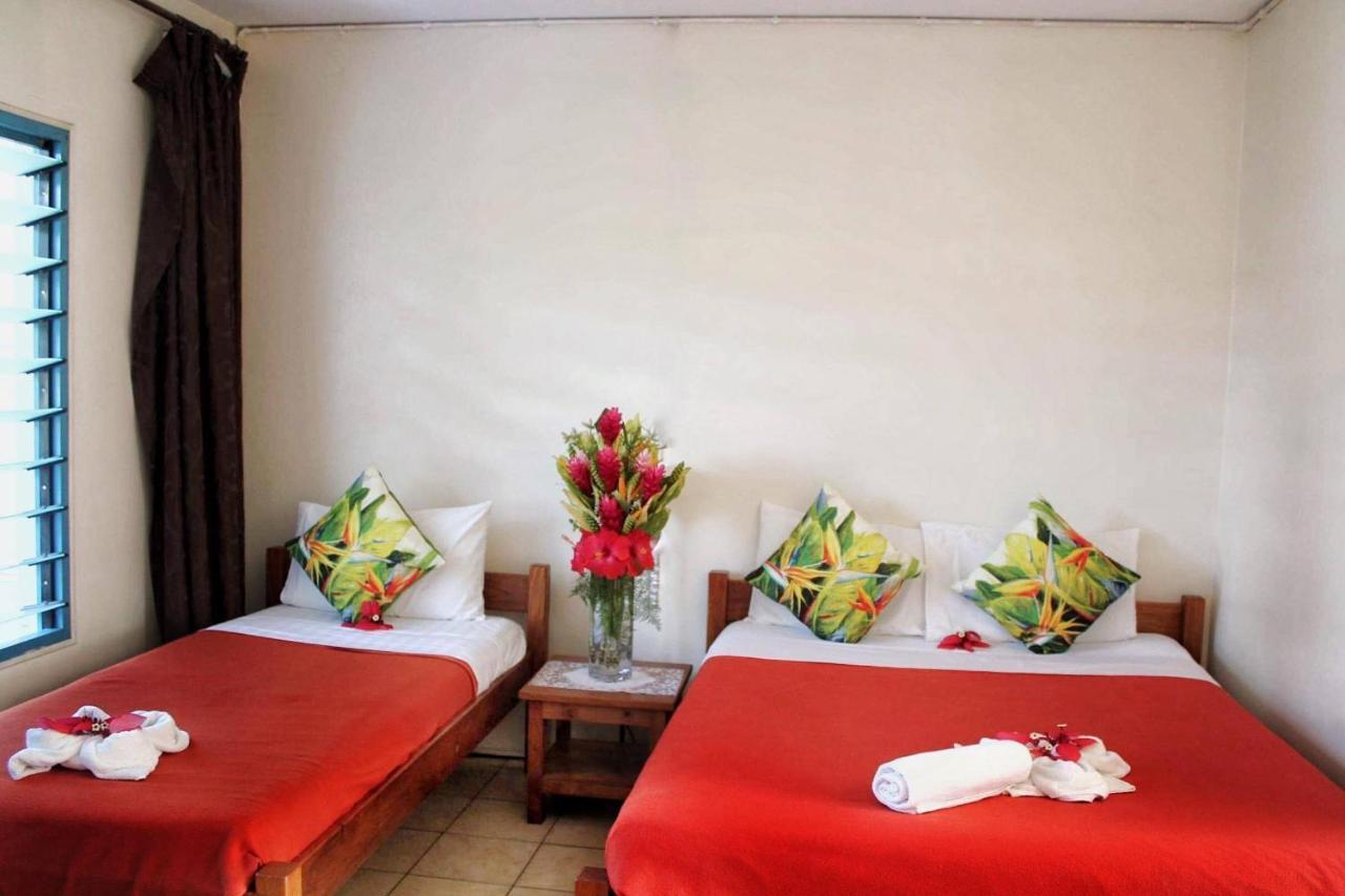 Pacific Paradise Motel Порт Вила Екстериор снимка